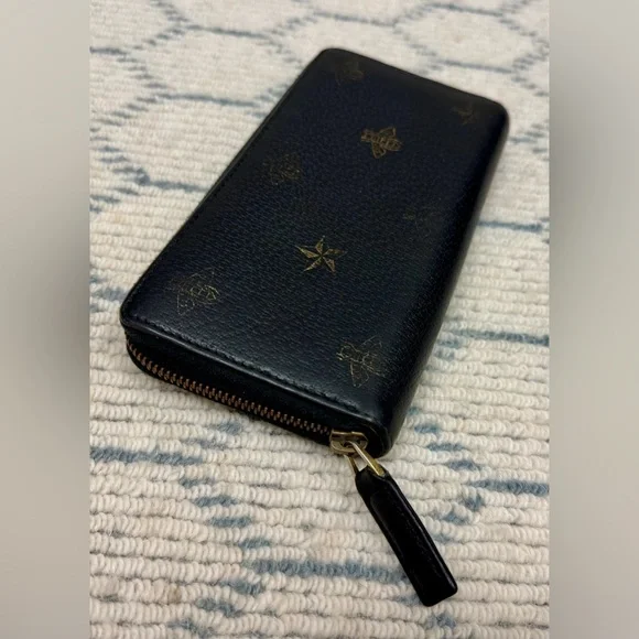 GUCCI Unisex Black & Gold Animalier Bee & Star Round Zip Long Wallet/Clutch - Picture 3 of 16